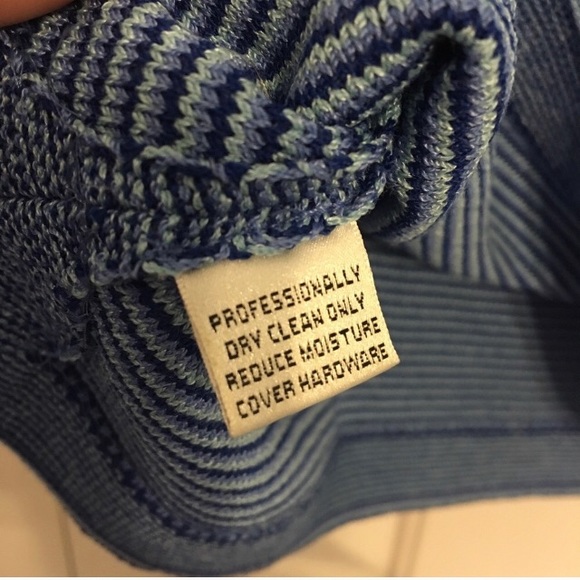 St. John knit blue shell with dark blue trim - Picture 8 of 8